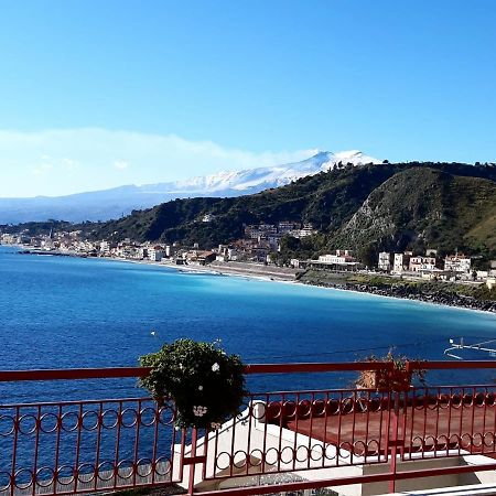 White Lotus Apartment Taormina Dış mekan fotoğraf