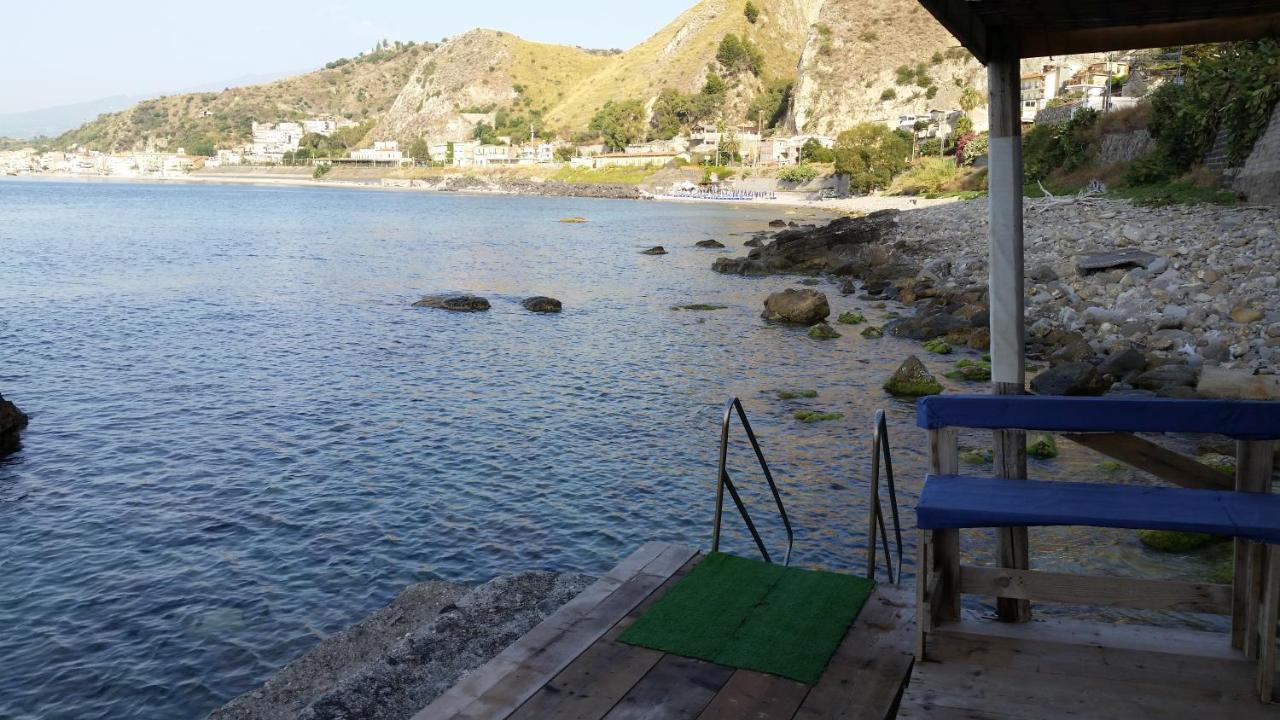 White Lotus Apartment Taormina Dış mekan fotoğraf